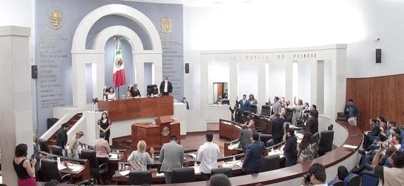 Esperan diputados