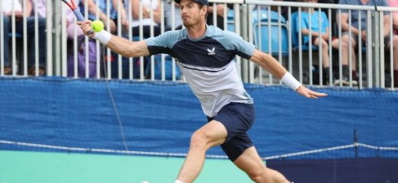 Murray elimina