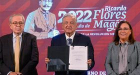 Ahora sí López Obrador envía reforma para eliminar el horario de verano