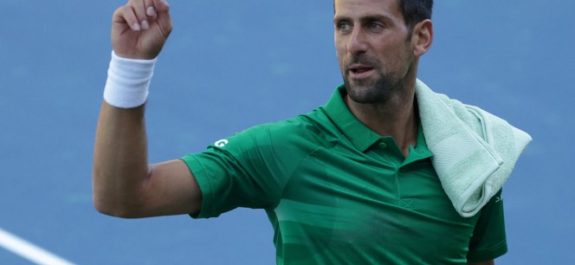 Djokovic pide respeto por no vacunarse contra el covid