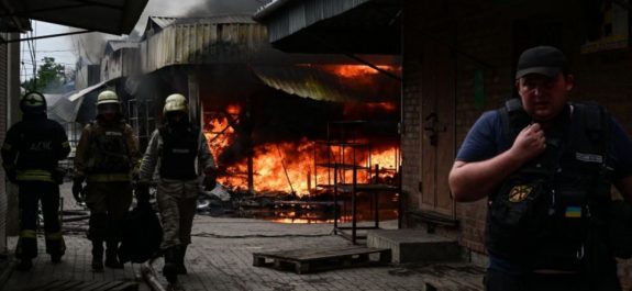 Rusia concentra ataques en región ucraniana de Donetsk tras captura de Lugansk