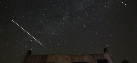 Cómo y cuándo ver la lluvia de meteoritos Perseidas, la mejor del año