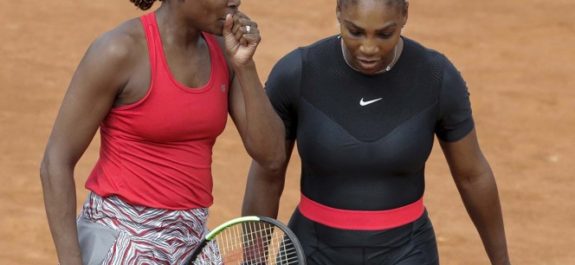 Serena-y-Venus-Williams-haran-mancuerna-en-el-US-Open