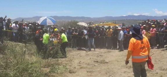 Vehículo se descarrilla en Carrera de Carcachas de Huamantla y muere una mujer