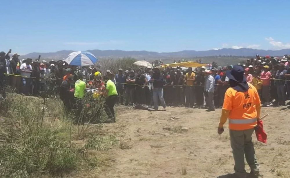 Vehículo se descarrilla en Carrera de Carcachas de Huamantla y muere una mujer