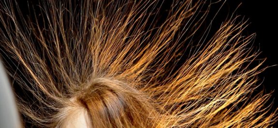 Consejos para evitar el cabello electrizado