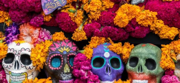 Significado-origen-y-por-que-se-celebra-el-1-y-2-de-noviembre-el-Dia-de-Muertos