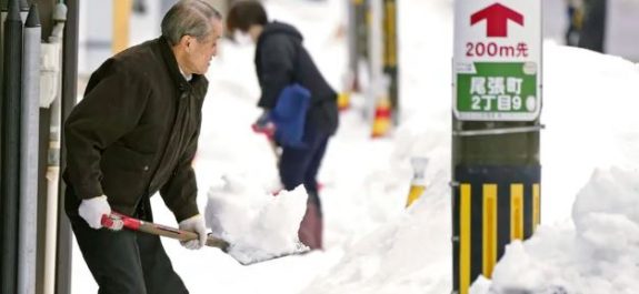 Por fuertes nevadas en Japón mueren 17 personas y hay decenas de lesionados