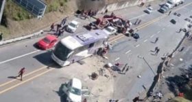 Un muerto y 10 heridos es el saldo de accidente en la autopista México-Tuxpan