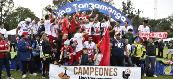 Un-titulo-mas-para-el-equipo-Canchola-Fama-Notaria-18-en-la-Liga-Tangamanga