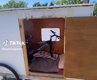 Construye-casa-de-madera-para-remolcar-con-su-bicicleta