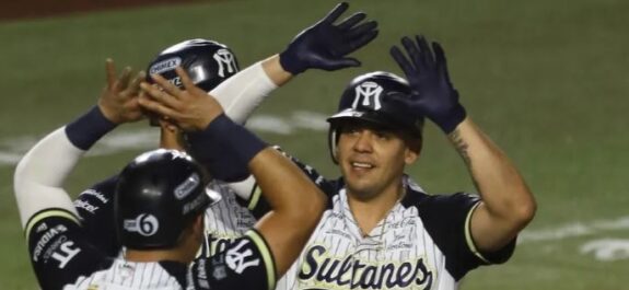 Sultanes cierra