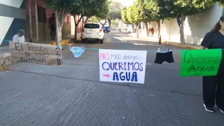 Reanudan Manifestación Colonos Aledaños A La Uam Por Falta De Suministro De Agua El Heraldo De 0936