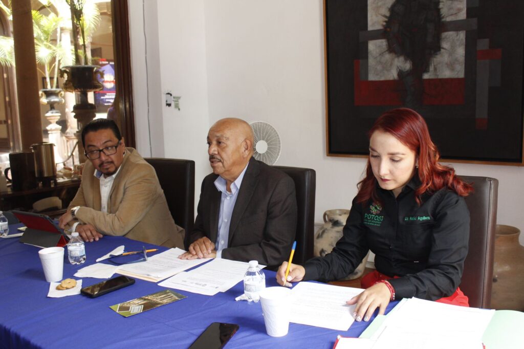 Amplia Gobierno