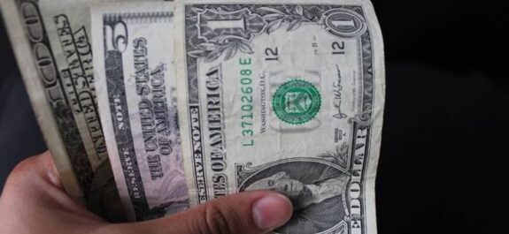 El dólar