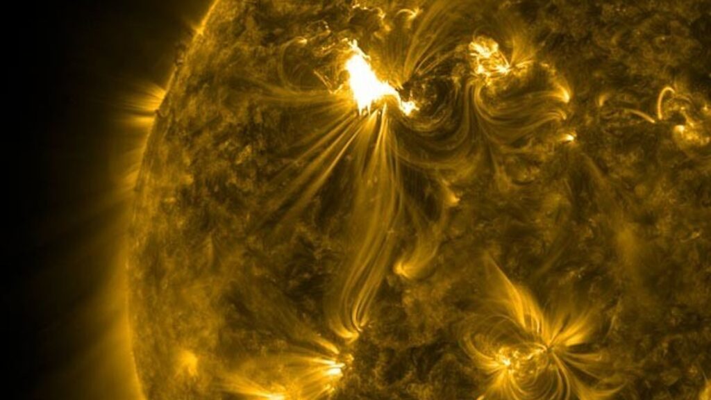 Stunning Timelapse Captures What the Sun Looks Like During Intense ...