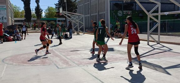 Rioverde y San Luis Potosí arrasan en la eliminatoria de baloncesto