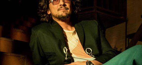 León Larregui