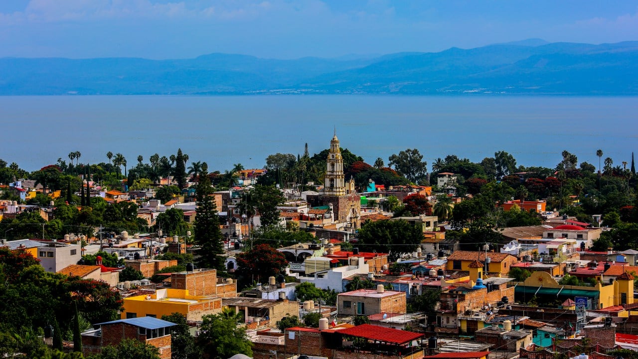 Asómbrate con la belleza de Ajijic en Jalisco – El Heraldo de San Luis ...