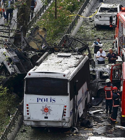 Atentado contra policías deja al menos 11 muertos en Turquía