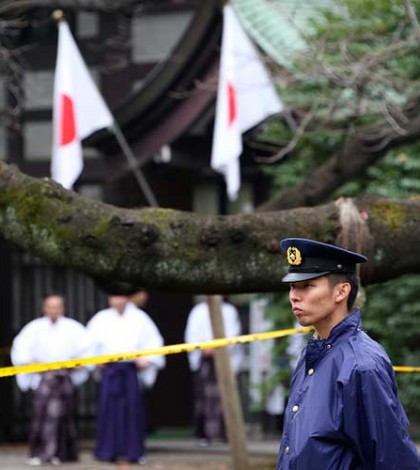 Sujeto mata a puñaladas a 19 en Japón