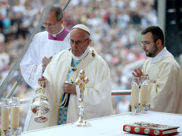 Papa en Polonia denuncia la tentación de buscar el poder