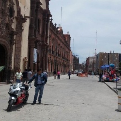 Constructora trabaja bajo protesta en obras de Obregón