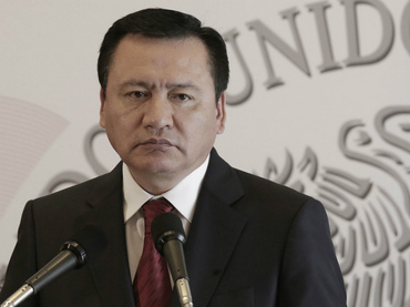 Osorio Chong condena asesinatos de alcaldes