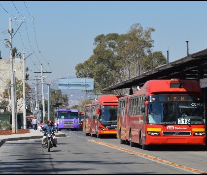 Suspenden servicio de Metrobús en 4 estaciones de línea 6