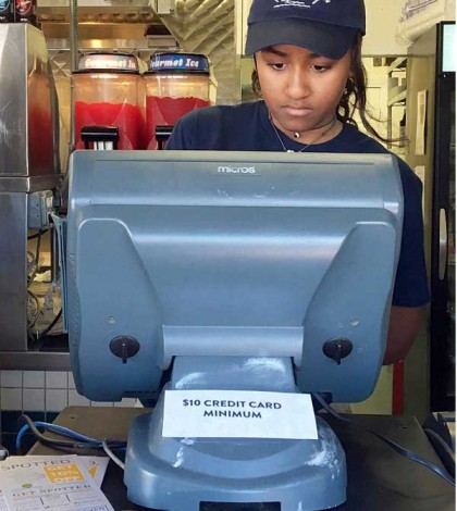 Hija de Obama trabaja en un restaurante de Marisco