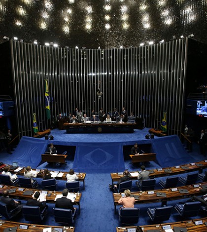 Senado brasileño inicia sesión que decidirá destino de Rousseff