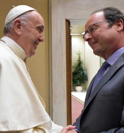 El Papa recibe a Hollande; tratan terrorismo y extremismo religioso