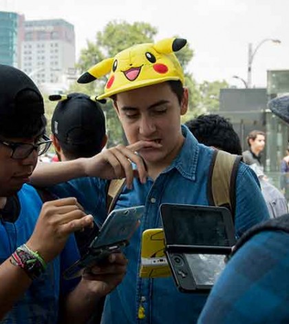 El uso de Pokémon Go aumenta el riesgo de accidente laboral: Experto