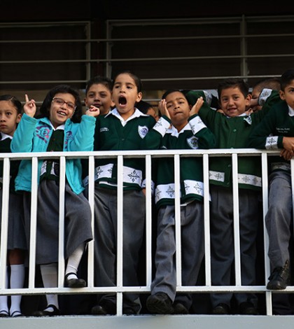 Piden a padres reportar escuelas cerradas por paro en Michoacán