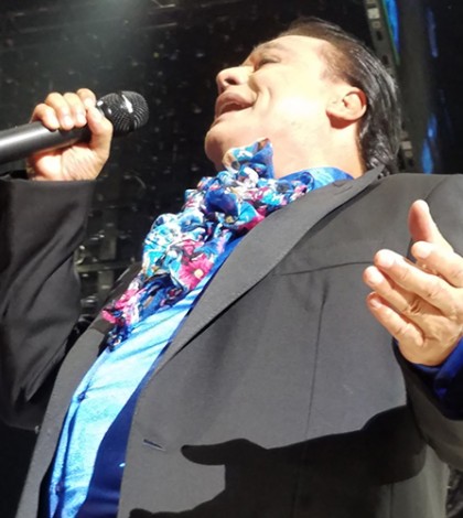 Juan Gabriel llega a LA con su gira ‘MeXXIco Es Todo’