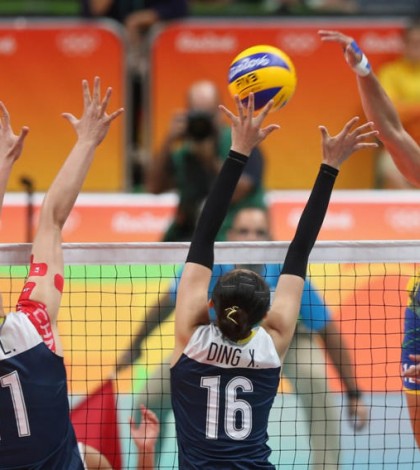 China puso fin al sueño del tercer oro de Brasil en voleibol