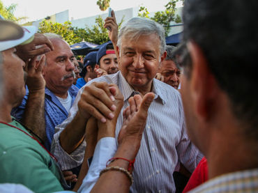 El partido de Juan Gabriel era el del amor: López Obrador