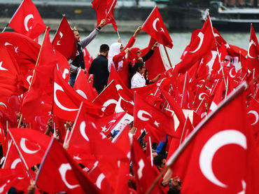 El fallido golpe le cuesta a Turquía al menos 100 mil MDD