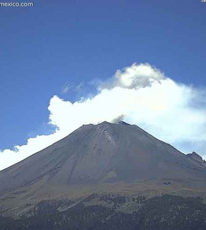 El Popocatépetl arroja fragmentos incandescentes: Cenapred