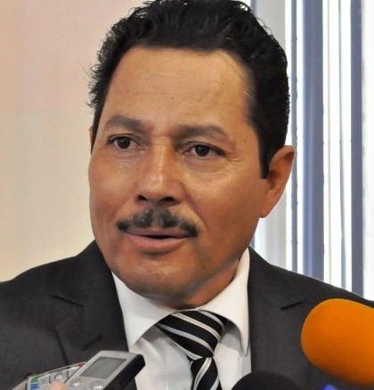 Gallardo podría enfrentará una petición de desaparición de poderes: JCZ