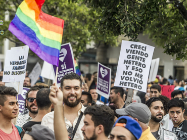 Comunidad gay no nos chantajeará: Iglesia católica