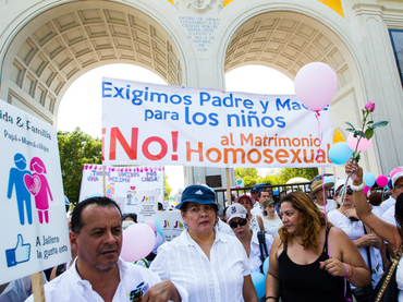 Gobernación respalda marcha de Iglesia contra matrimonio igualitario
