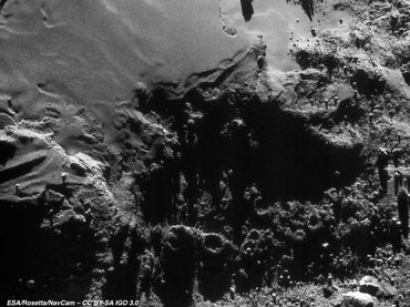 Rosetta captura espectacular emisión en el cometa 67P