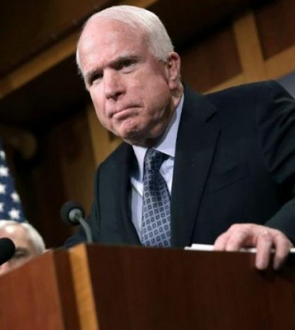 John McCain gana candidatura republicana para reelección