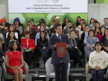 Sólo con mujeres, México será mejor nación: Peña Nieto