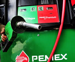 Critican senadores gasolinazos  y el alza en tarifas eléctricas