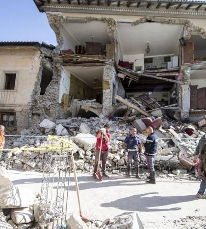 Activa México números de emergencia por sismo en Italia: SRE