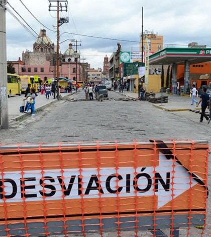 Lluvias no han atrasado los trabajos en la calle Manuel José Othón