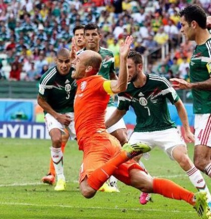 Robben contraataca y asegura que ‘sí era penal’