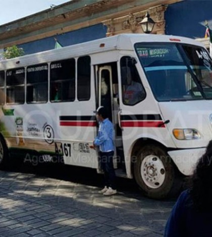 Normalistas retienen camiones en Oaxaca